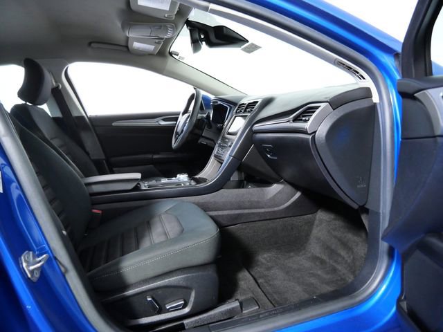 Used 2019 Ford Fusion SE image 10