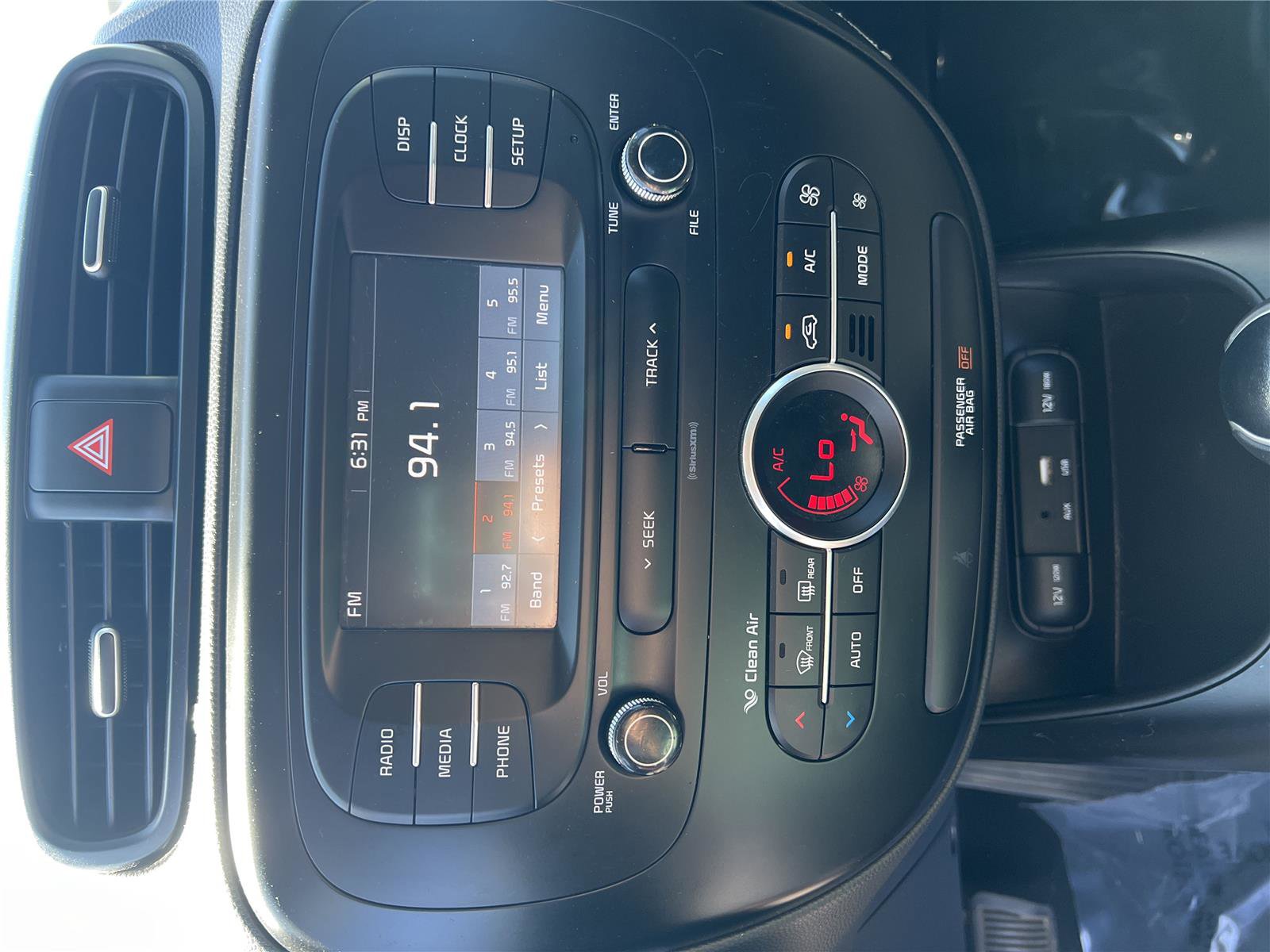 Used 2017 Kia Soul + FWD image 13
