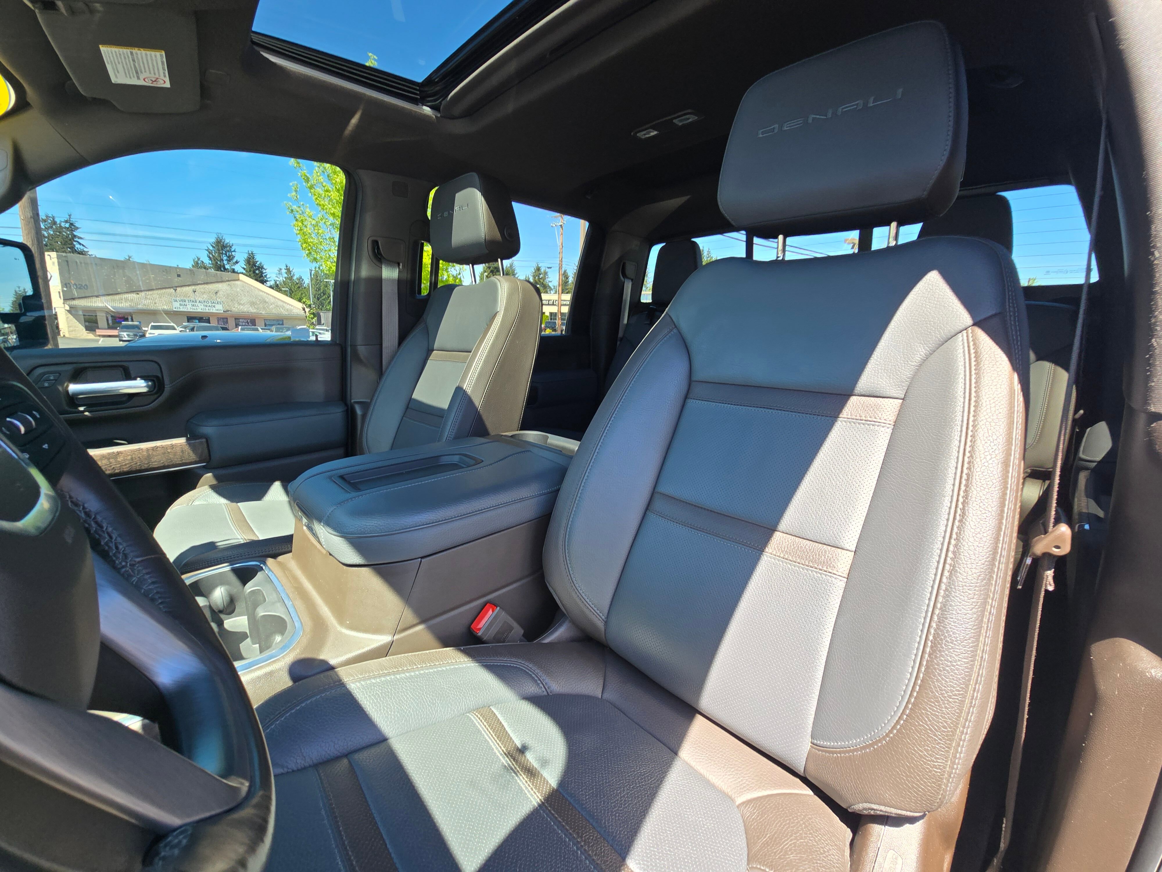Used 2021 GMC Sierra 2500 Denali w/ Denali Ultimate Package AWD/4WD image 22