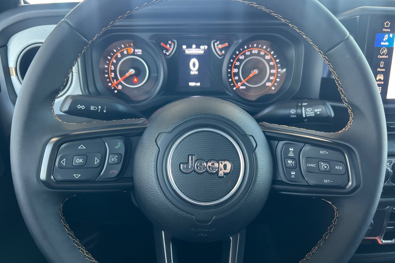 Used 2024 Jeep Gladiator Sport image 19