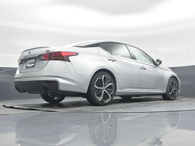 Used 2023 Nissan Altima 2.5 SR FWD image 41