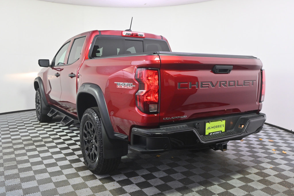 Used 2023 Chevrolet Colorado Trail Boss w/ Advanced Trailering Package AWD/4WD image 4