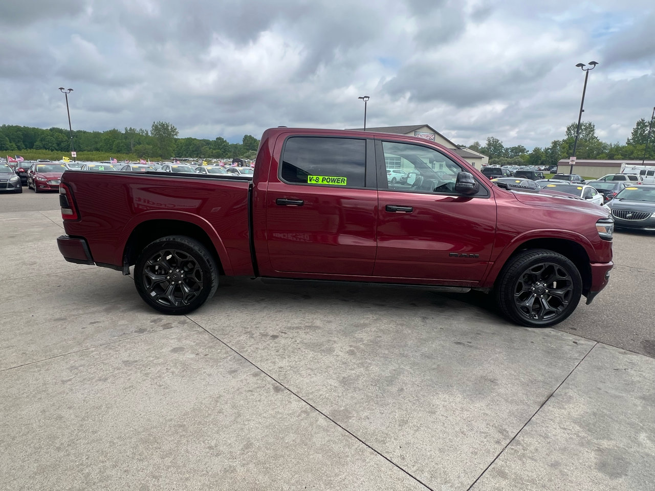 Used 2023 RAM 1500 Limited w/ Night Edition image 4