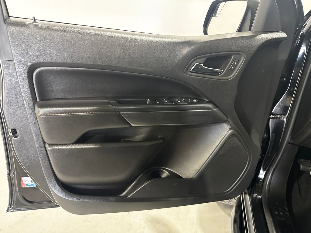 Used 2022 GMC Canyon AT4 AWD/4WD image 17
