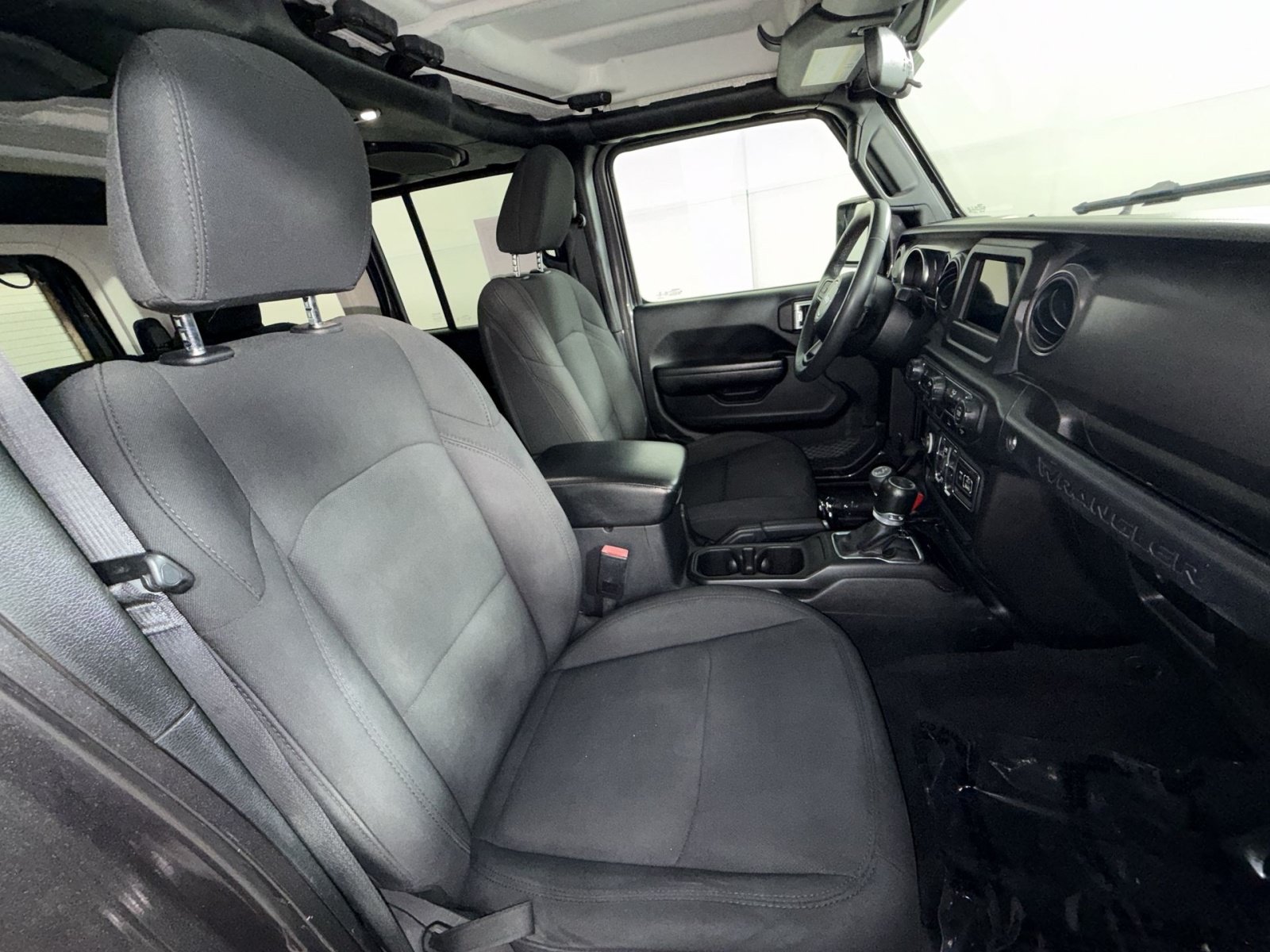 Used 2023 Jeep Wrangler Unlimited Sport AWD/4WD image 25