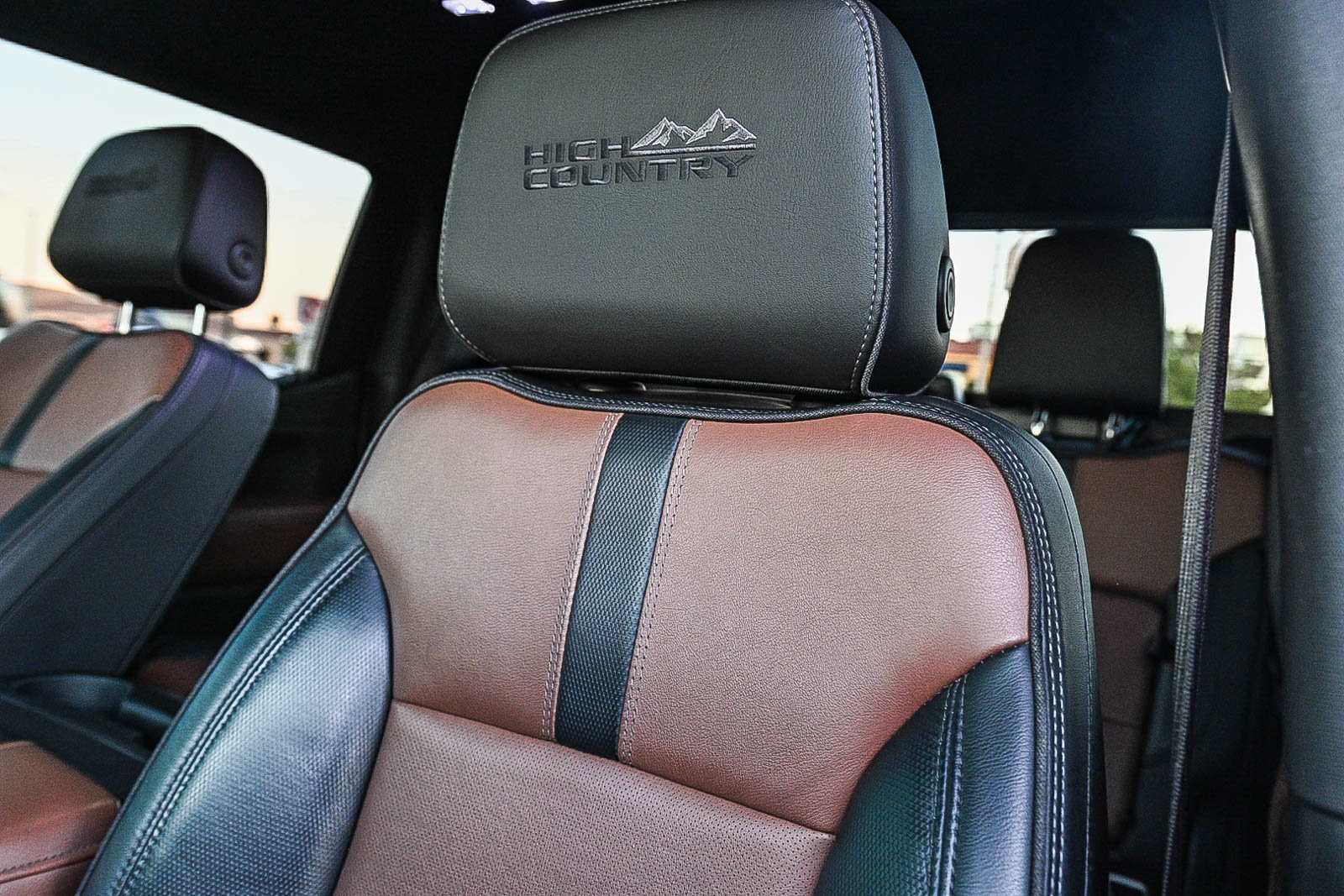 Used 2019 Chevrolet Silverado 1500 High Country image 26