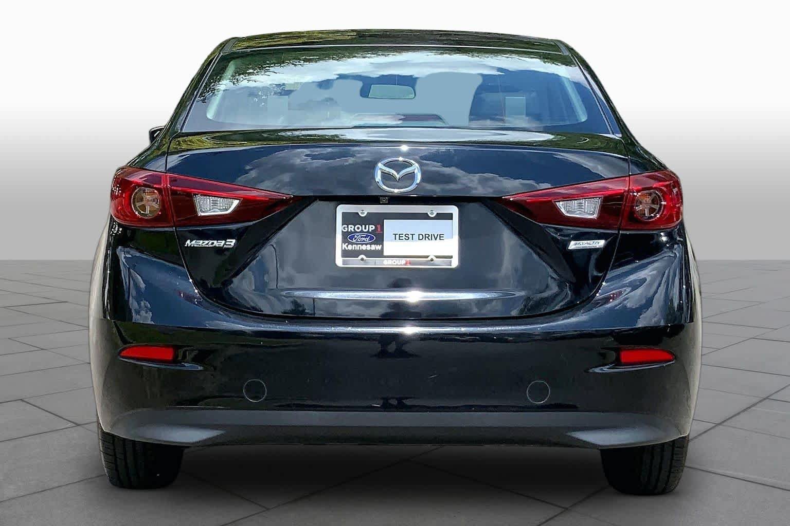 Used 2018 MAZDA MAZDA3 Sport FWD image 5