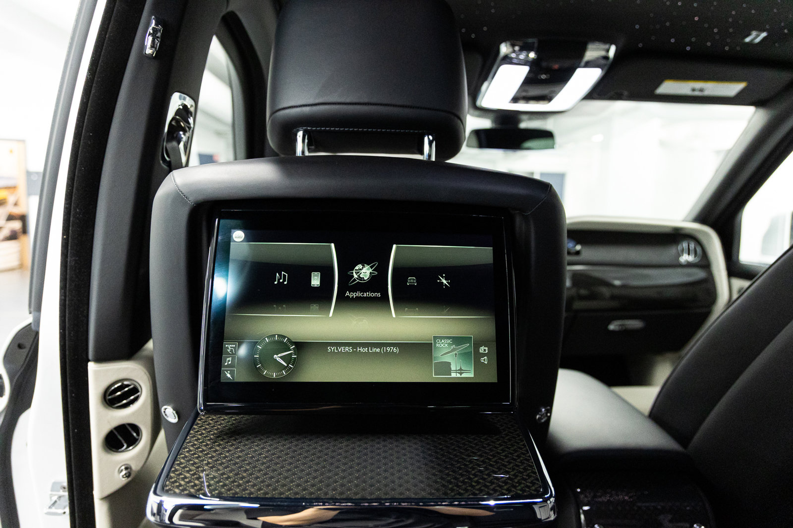 Certified 2023 Rolls-Royce Cullinan Black Badge w/ Driver's Package AWD/4WD image 53