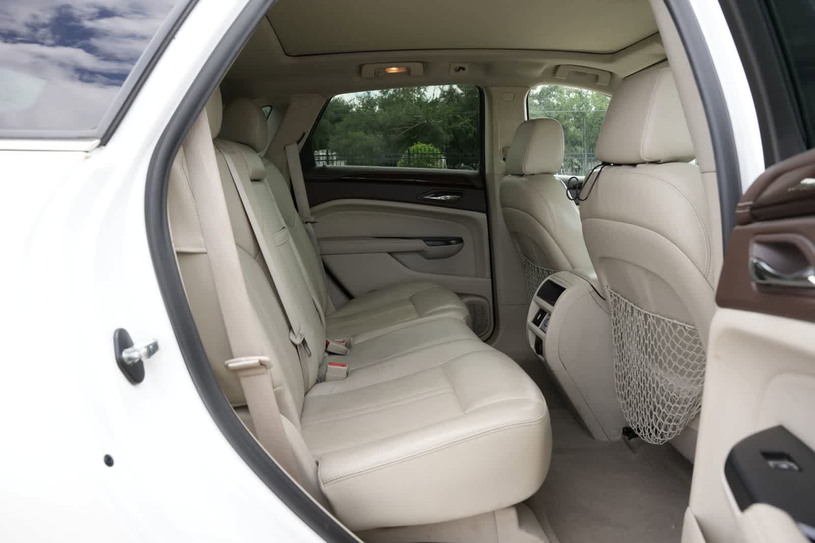 Used 2015 Cadillac SRX Luxury w/ Driver Awareness Package AWD/4WD image 21