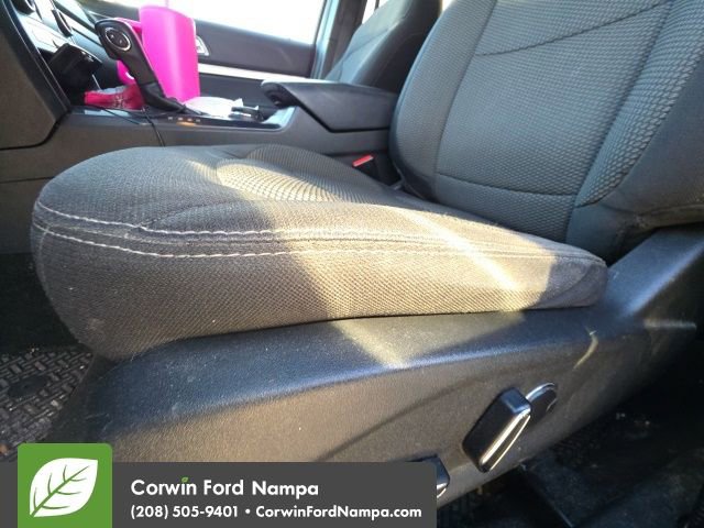 Used 2018 Ford Explorer XLT image 23