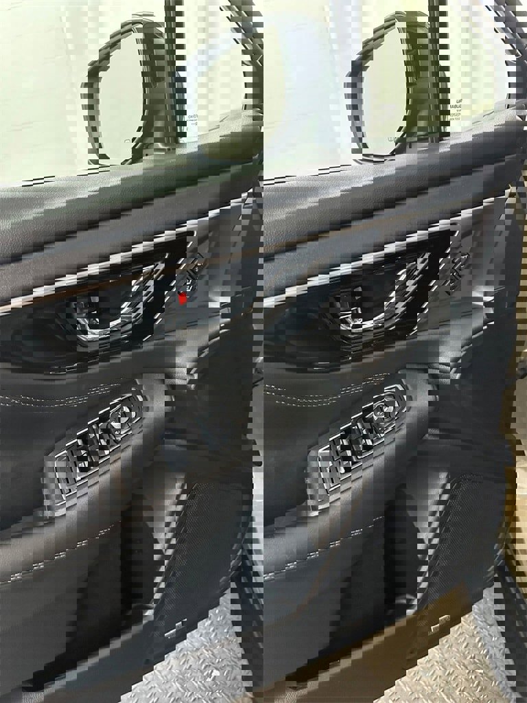 Used 2023 Subaru Outback Limited image 9