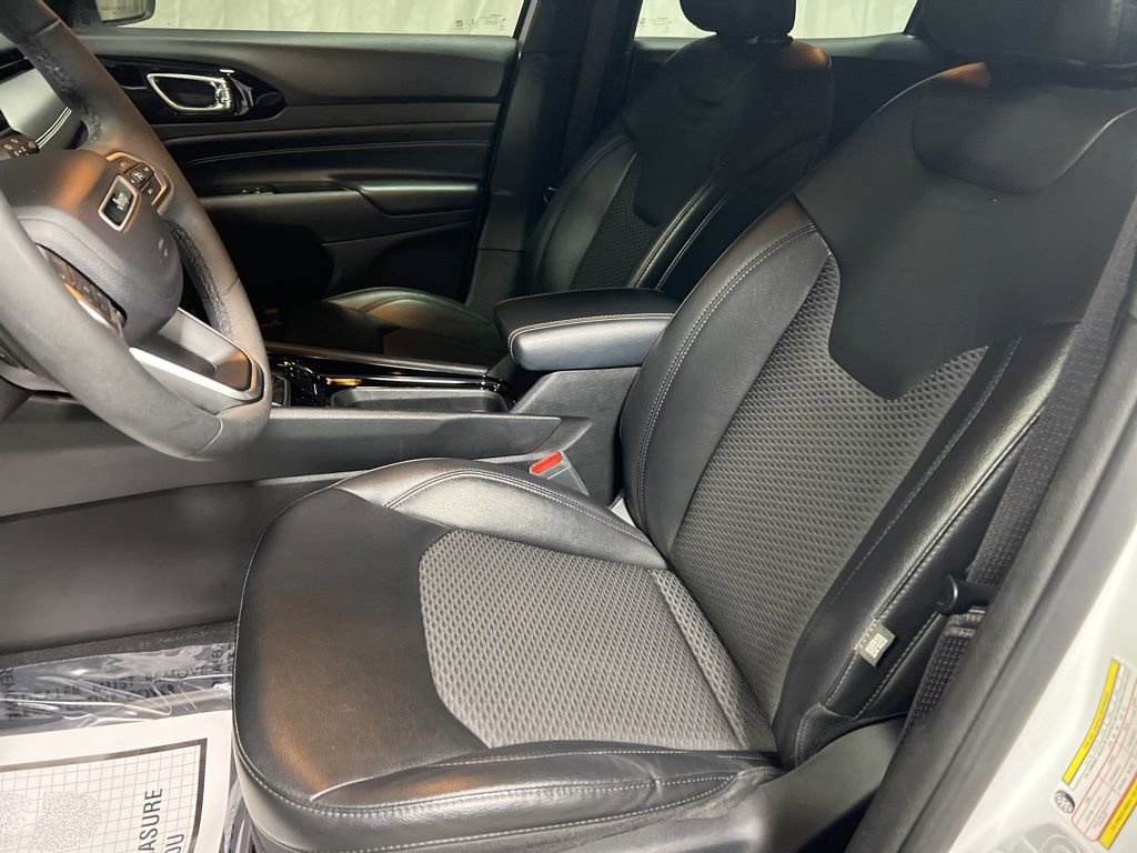 Used 2022 Jeep Compass Altitude image 19