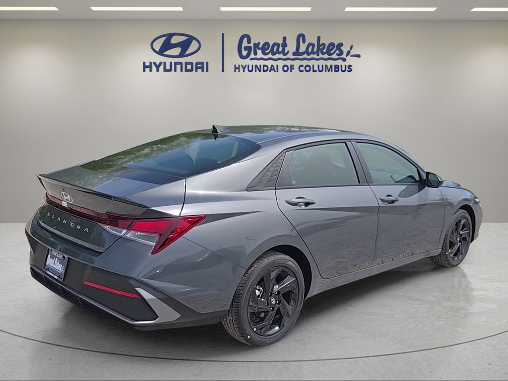 New 2026 Hyundai Elantra Sport FWD image 5