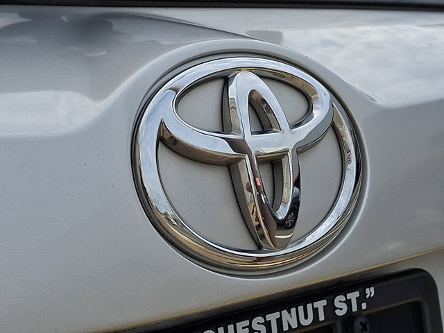Used 2015 Toyota RAV4 XLE AWD/4WD image 28