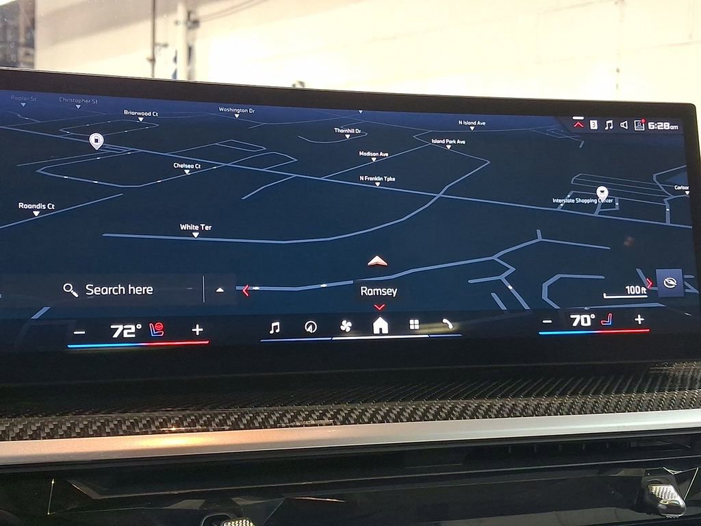 Used 2025 BMW X7 M60i image 15