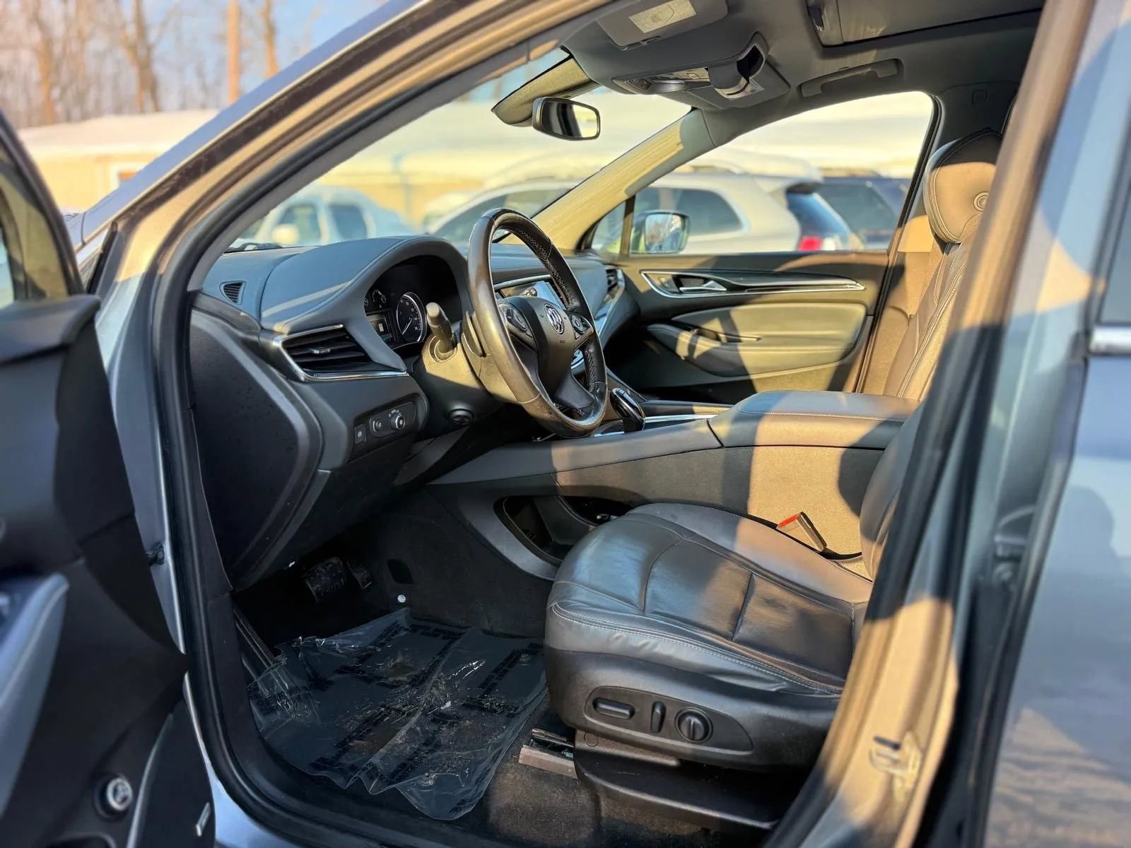 Used 2018 Buick Enclave Premium w/ Experience Buick Package image 8