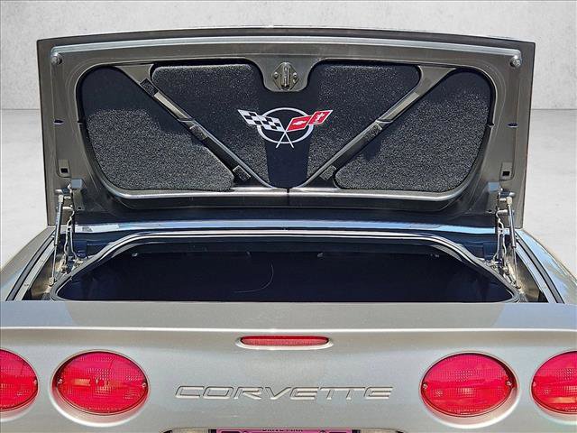 Used 2001 Chevrolet Corvette Convertible w/ Preferred Equipment Group2 RWD image 10