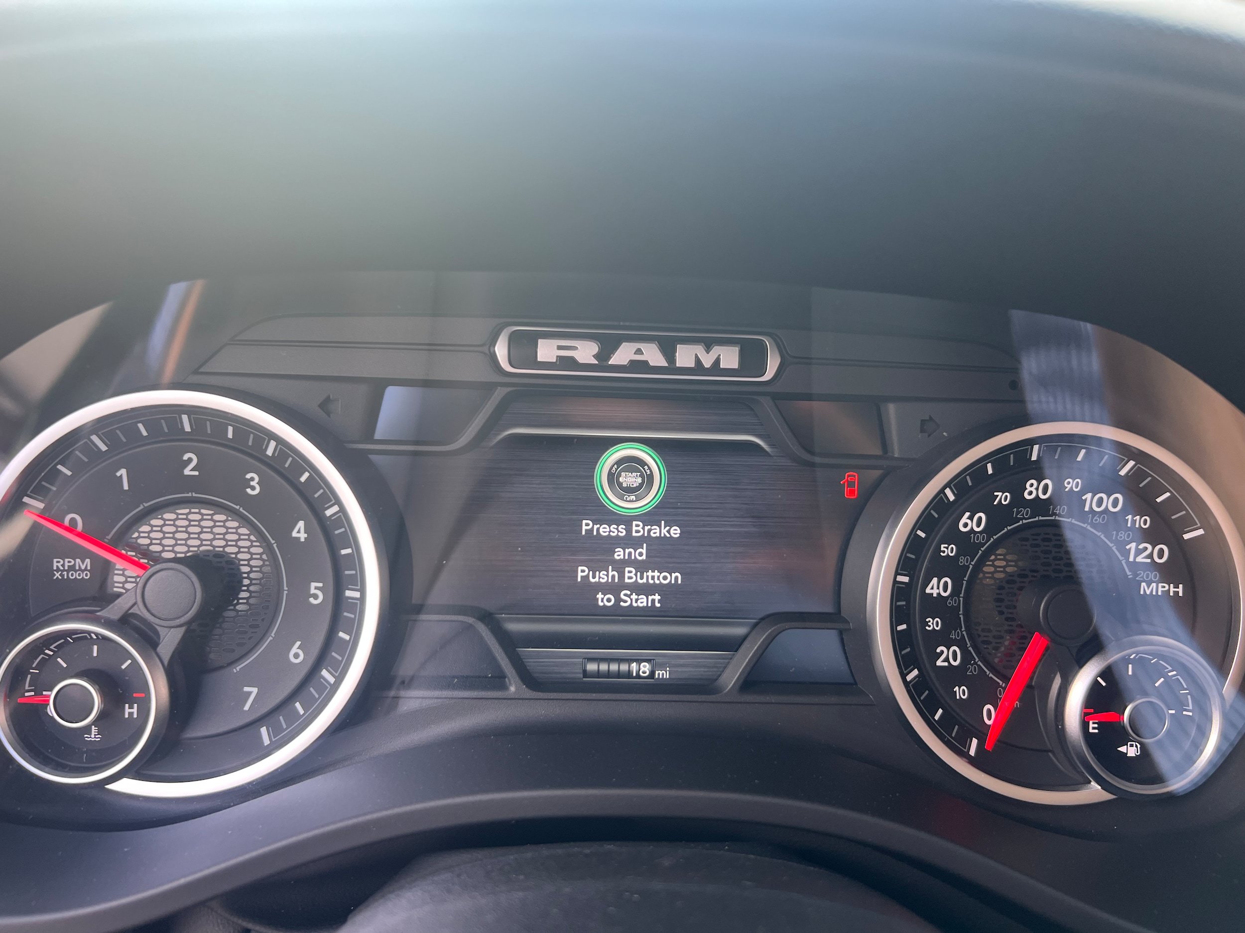 New 2026 RAM 1500 Express AWD/4WD image 15