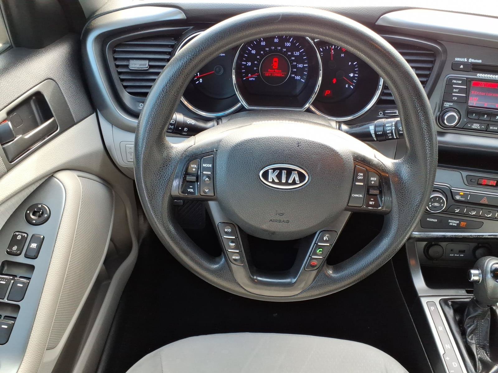 Used 2012 Kia Optima LX w/ Convenience Pkg FWD image 4