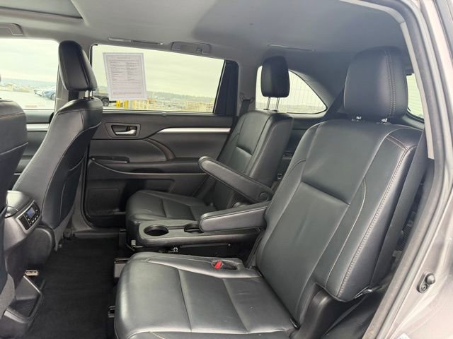 Certified 2017 Toyota Highlander XLE image 12