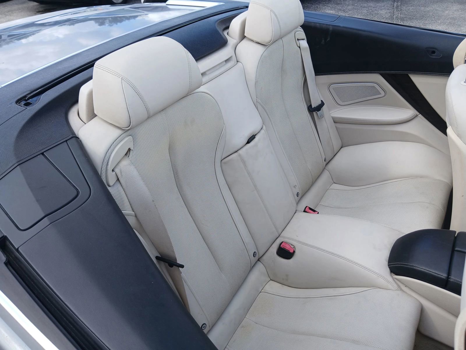 Used 2012 BMW 650i Convertible image 14