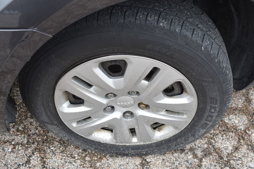 Used 2018 Dodge Journey SE w/ Popular Equipment Group image 14