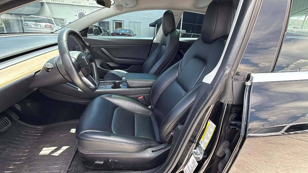 Used 2019 Tesla Model 3 Mid Range RWD image 22