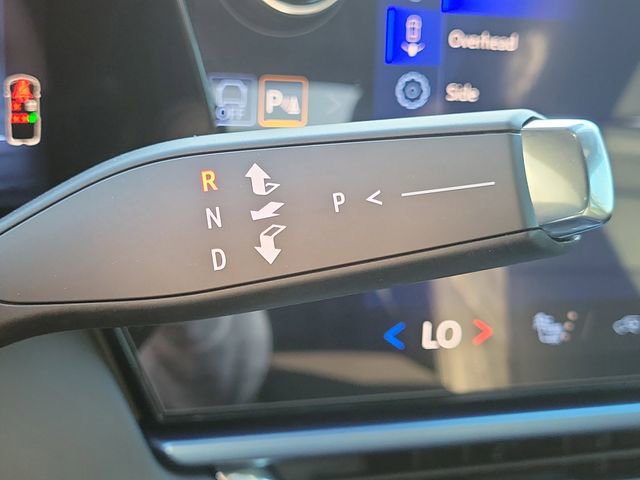 New 2026 Chevrolet Equinox EV LT image 17