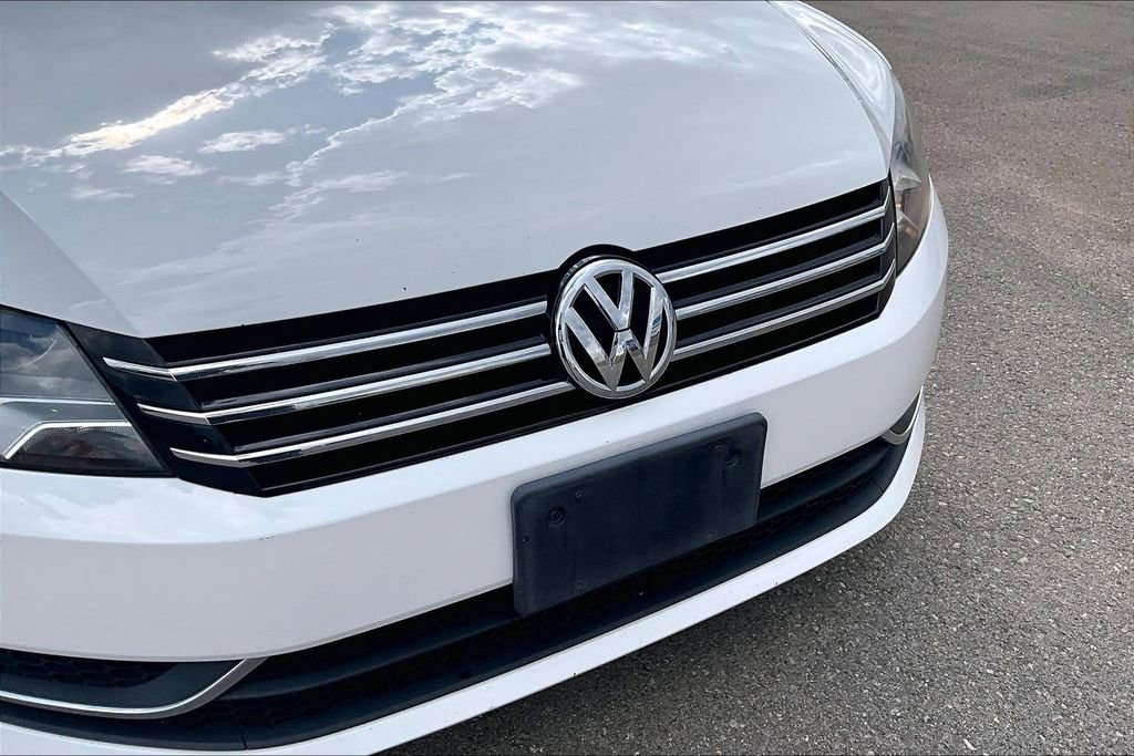 Used 2015 Volkswagen Passat 1.8T image 29