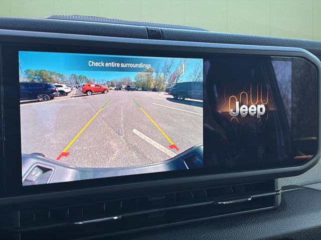 Certified 2024 Jeep Gladiator Sport AWD/4WD image 31