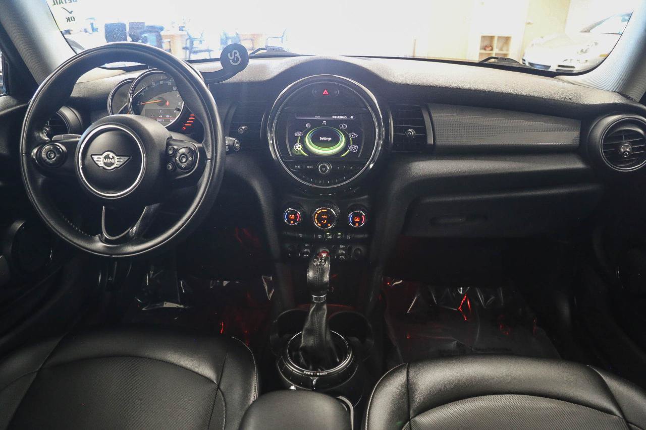 Used 2016 MINI Cooper 2-Door Hardtop FWD image 12