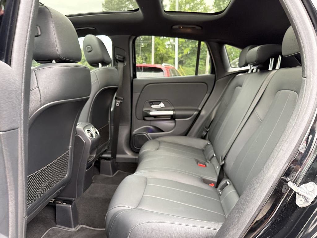 Used 2023 Mercedes-Benz GLA 250 4MATIC image 13