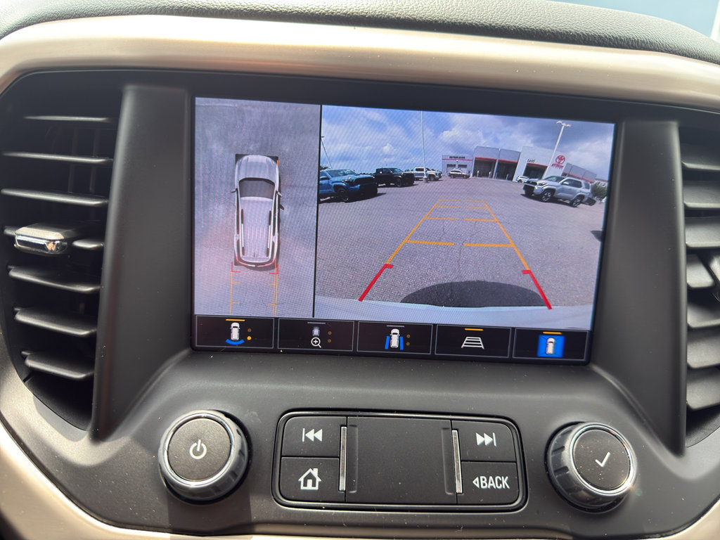 Used 2023 GMC Acadia Denali w/ Denali Technology Package FWD image 25