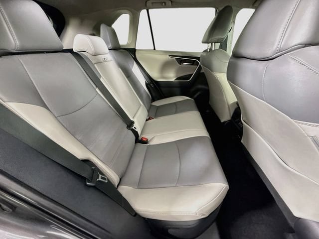 Certified 2022 Toyota RAV4 Limited w/ Limited Grade Weather Package AWD/4WD image 29
