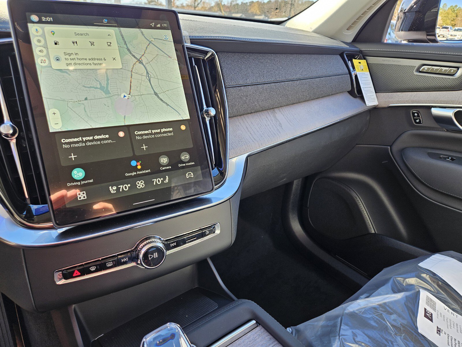 New 2026 Volvo XC90 B6 Ultra w/ Protection Package Premier AWD/4WD image 13