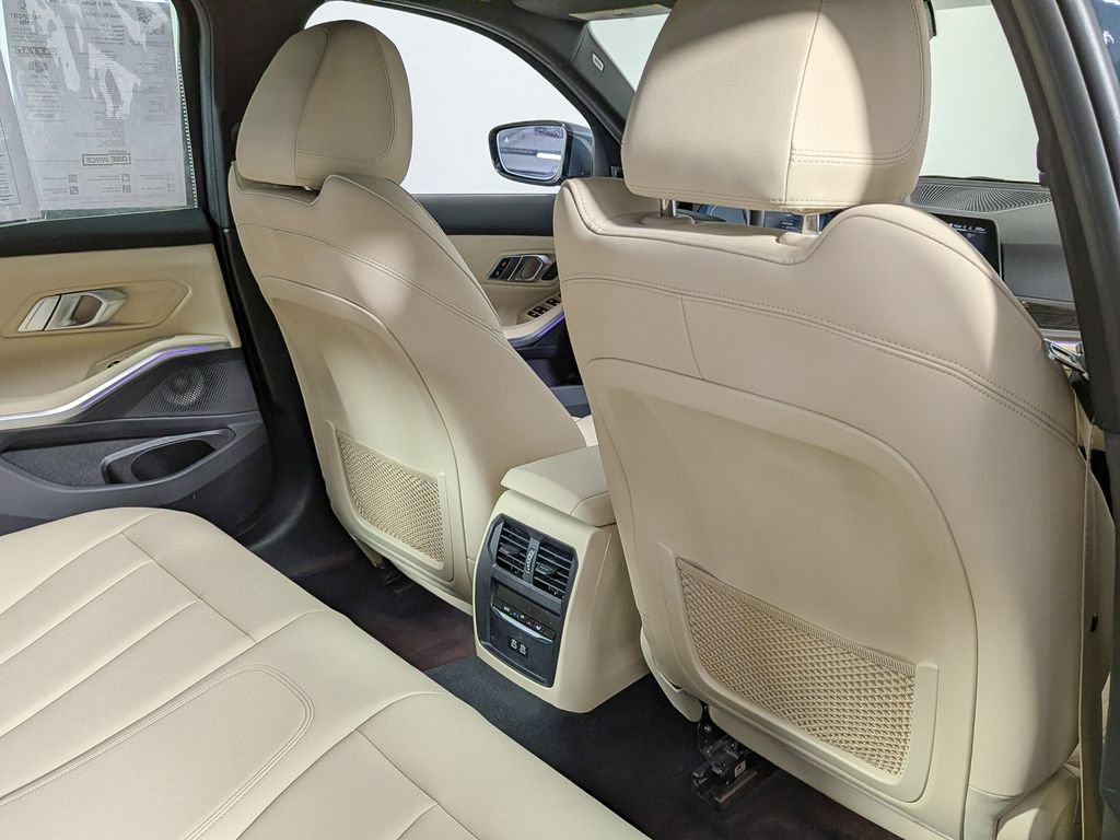 Used 2021 BMW 330i xDrive Sedan w/ Convenience Package image 38