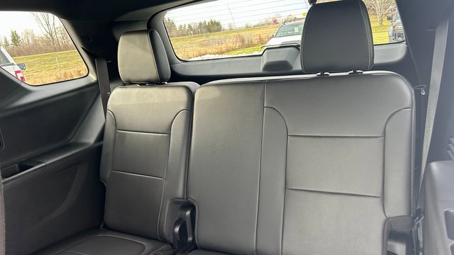 Certified 2023 Chevrolet Traverse Premier w/ Redline Edition image 39
