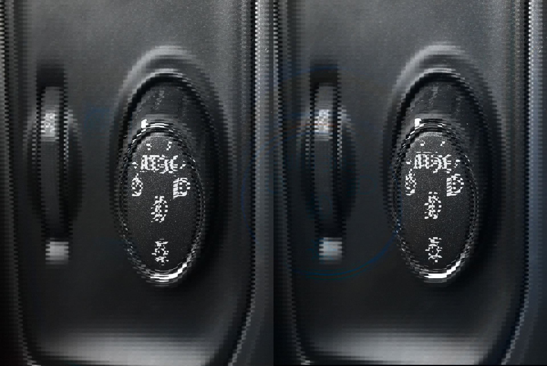 Used 2019 Chevrolet Silverado 2500 LTZ w/ Duramax Plus Package AWD/4WD image 21