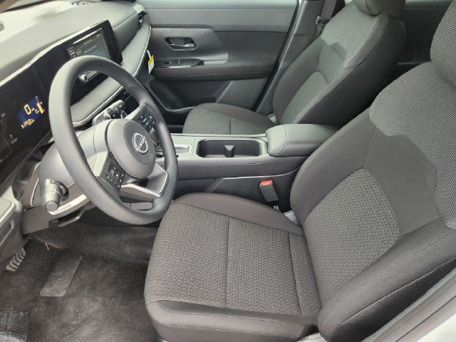 New 2025 Nissan Kicks S AWD/4WD image 9