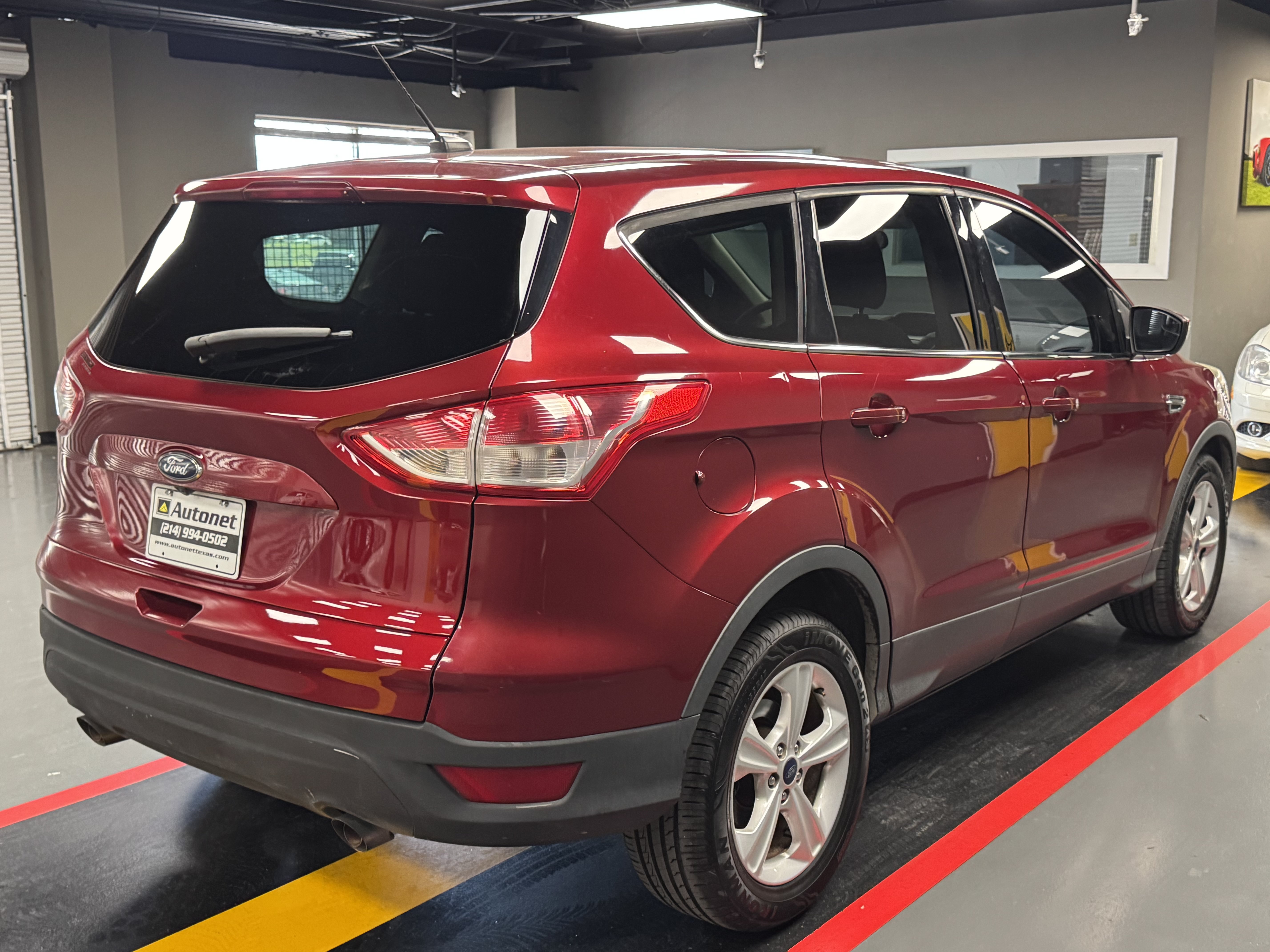 Used 2016 Ford Escape SE FWD image 5