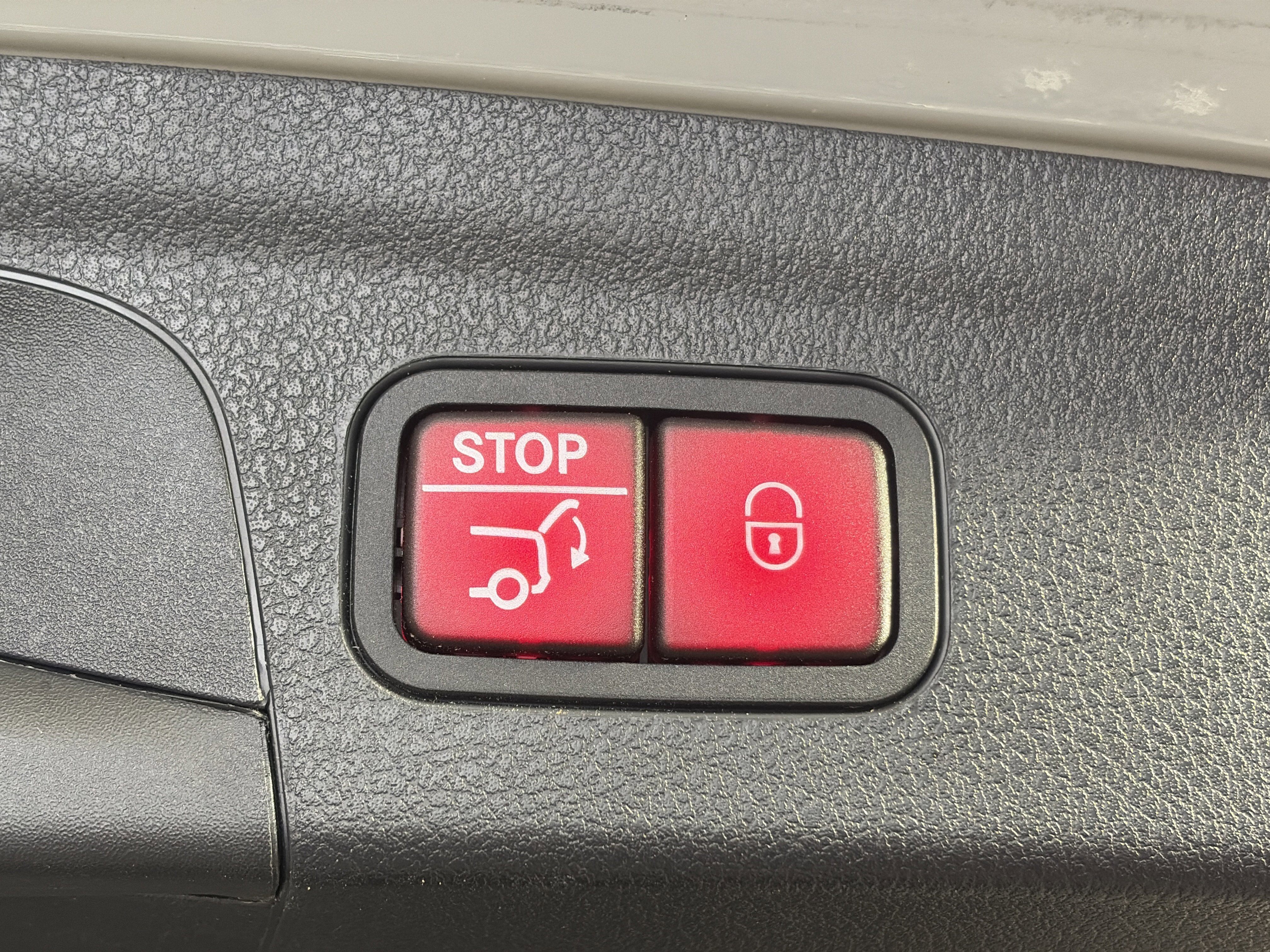 Certified 2024 Mercedes-Benz GLE 53 AMG 4MATIC image 16