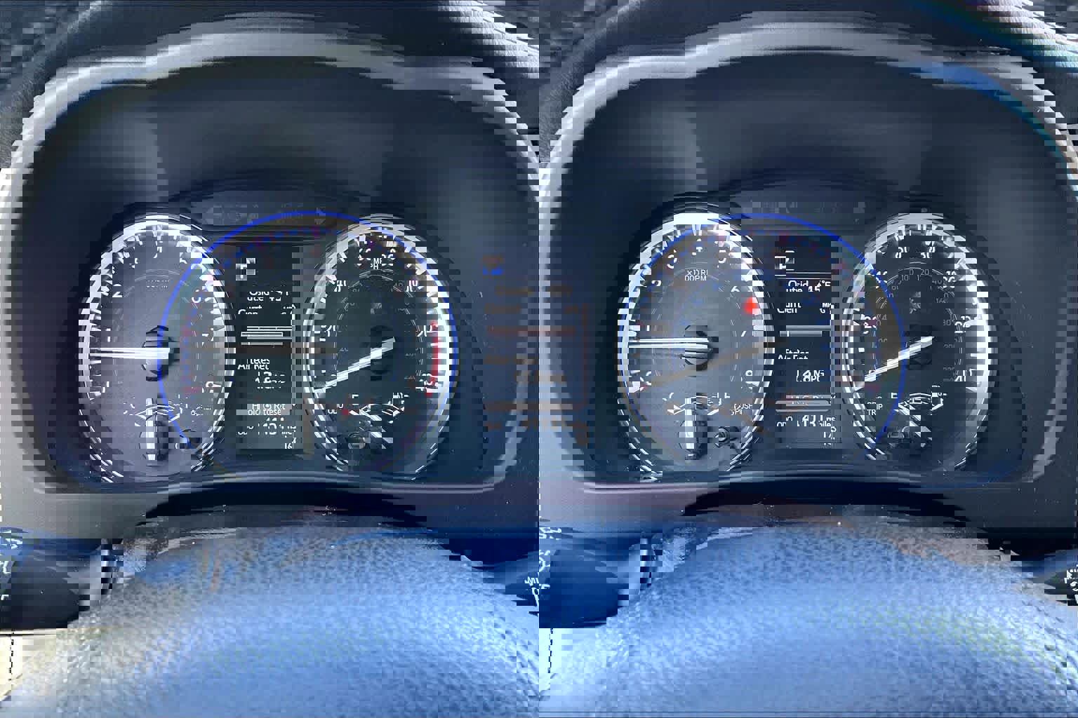 Used 2017 Toyota Highlander XLE image 25