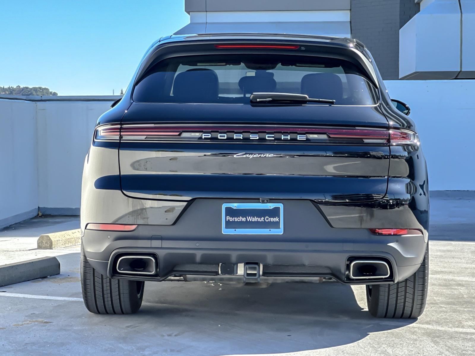 Certified 2024 Porsche Cayenne AWD/4WD image 8