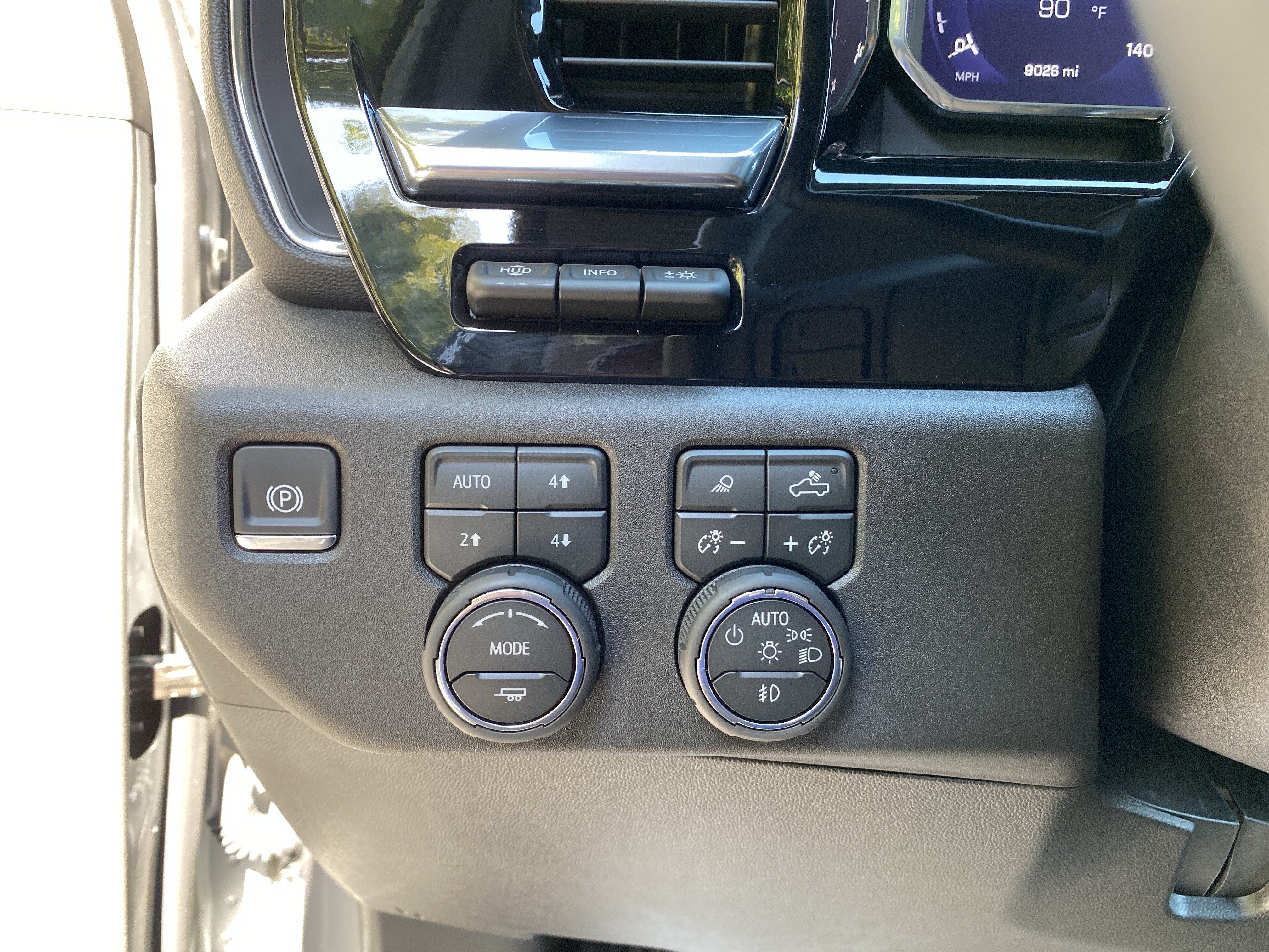 Used 2026 Chevrolet Silverado 2500 LTZ w/ Trail Boss Package AWD/4WD image 18