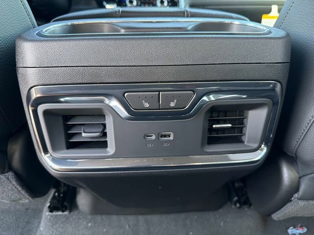 New 2026 GMC Sierra 2500 Denali w/ Denali Reserve Package image 15