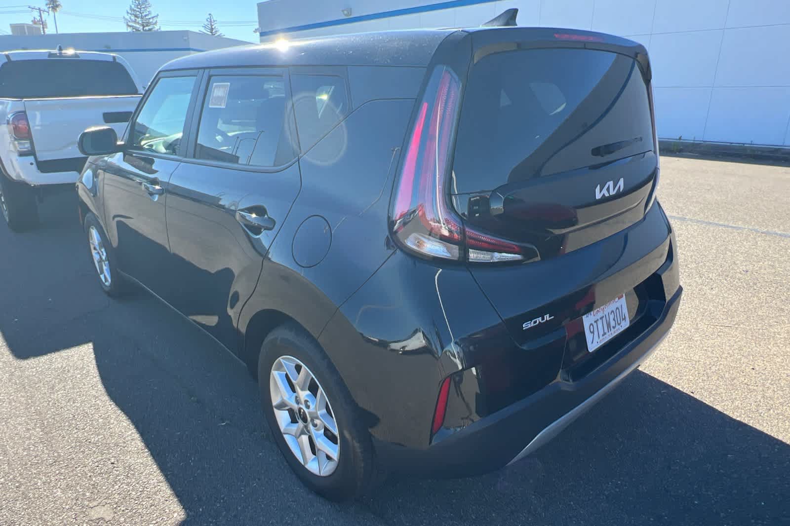 Used 2024 Kia Soul LX w/ Option Group 015 FWD image 6