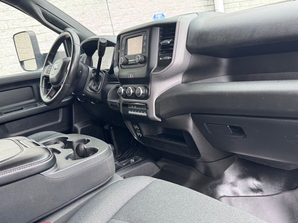 Used 2022 RAM 3500 Tradesman image 15