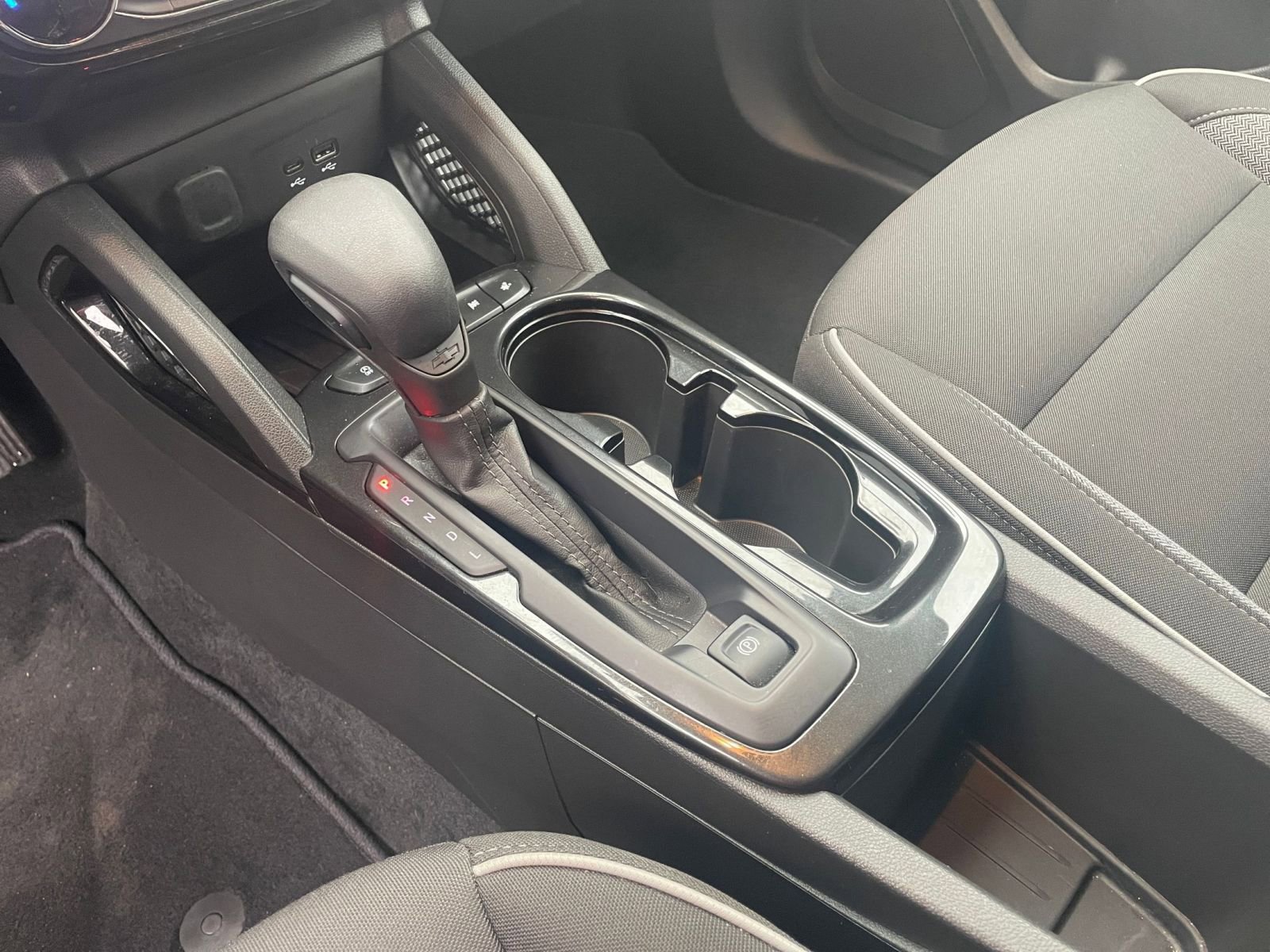 Used 2025 Chevrolet TrailBlazer LT image 39