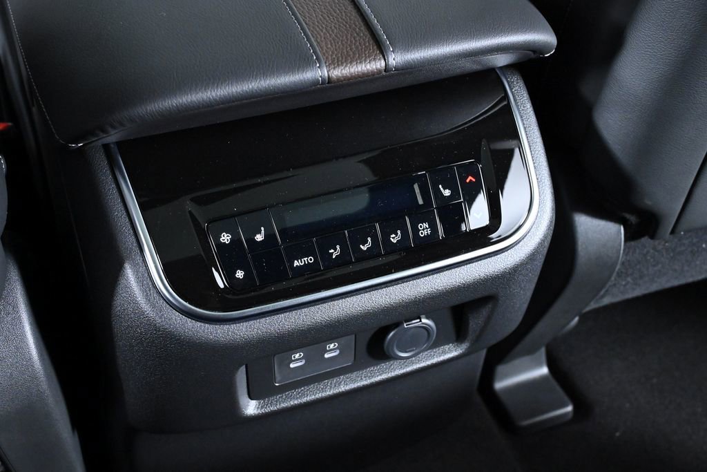 New 2026 Nissan Armada Platinum image 25