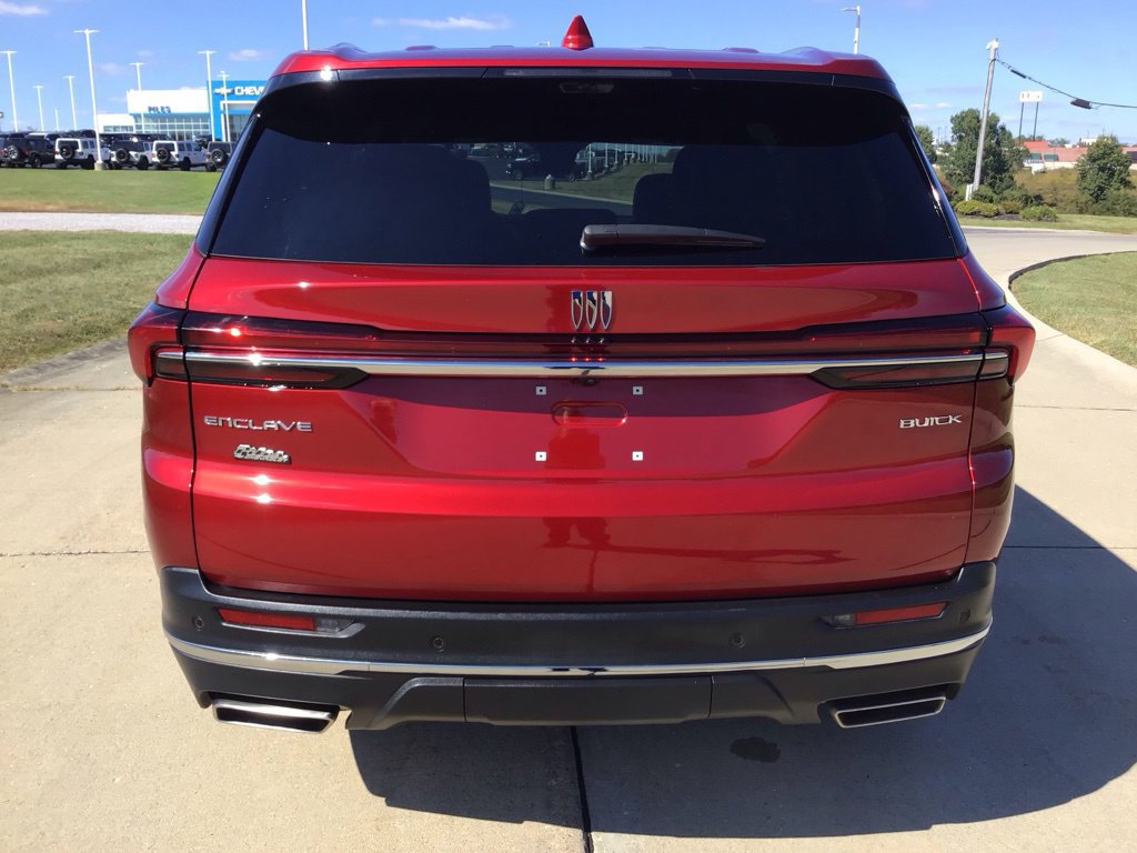 Used 2026 Buick Enclave Preferred w/ Power Package FWD image 5